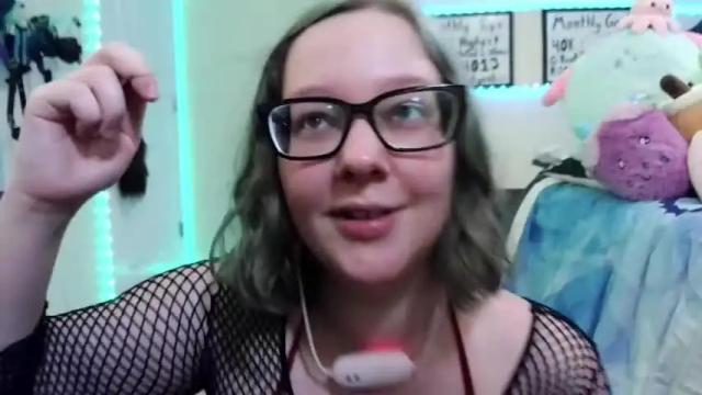 Image 10 of ten_tickle_pixie Stream on Chaturbate on 14 months ago