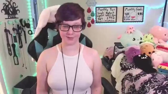 Image 8 of ten_tickle_pixie Stream on Chaturbate on 12 months ago