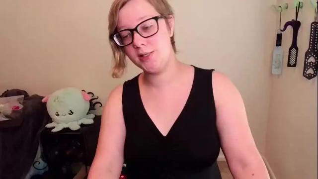 Image 8 of ten_tickle_pixie Stream on Chaturbate on 1 month ago
