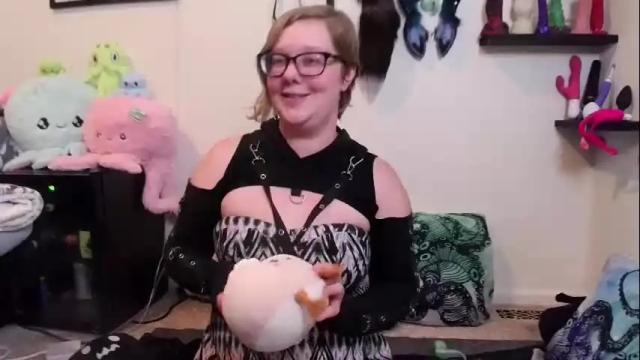 Image 8 of ten_tickle_pixie Stream on Chaturbate on 1 month ago