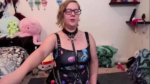 Image 11 of ten_tickle_pixie Stream on Chaturbate on 2 months ago