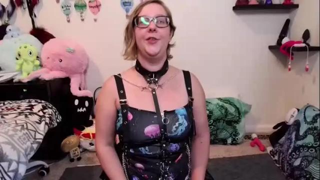 Image 12 of ten_tickle_pixie Stream on Chaturbate on 2 months ago