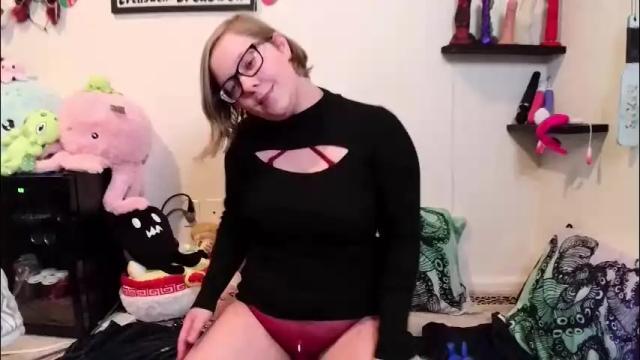 Image 3 of ten_tickle_pixie Stream on Chaturbate on 21 days ago