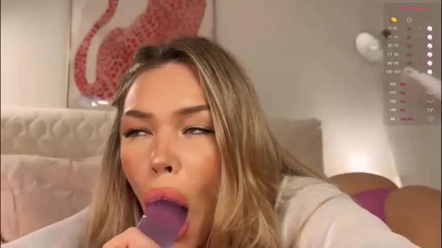 Image 6 of tenderiris Stream on Chaturbate on 22 days ago