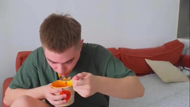 Image 2 of tenderlovesss Stream on Chaturbate on 1 month ago