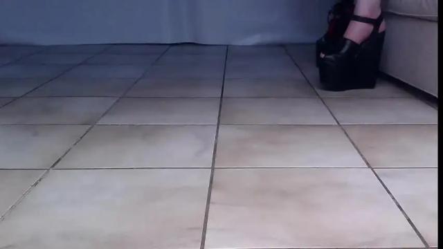 Image 10 of teninchheels Stream on Chaturbate on 2 months ago
