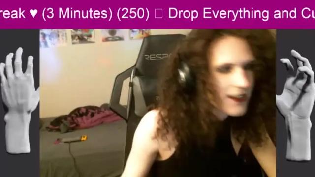 Image 2 of tentaclelovely Stream on Chaturbate on 15 months ago