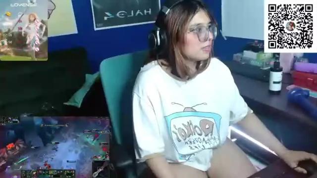 Image 8 of tercera_cherry Stream on Chaturbate on 19 months ago