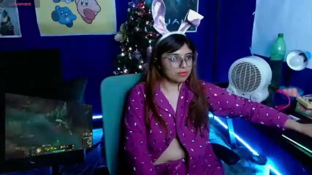 Image 2 of tercera_cherry Stream on Chaturbate on 17 months ago