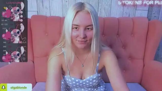 Image 4 of terihuffman Stream on Chaturbate on 18 months ago