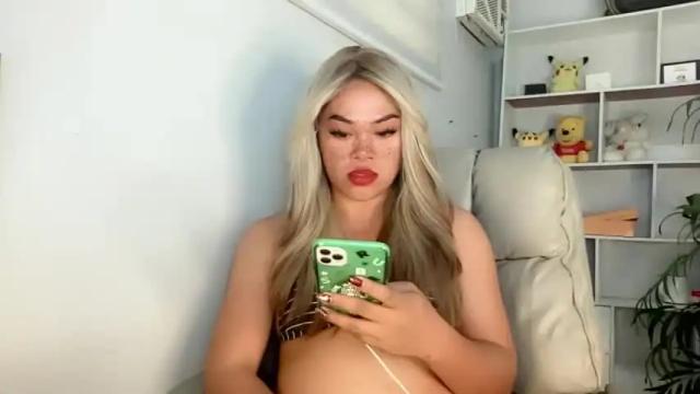 Image 11 of terri_jean69x Stream on Chaturbate on 18 months ago