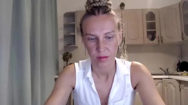 Image 2 of terrymoon Stream on Chaturbate on 25 months ago