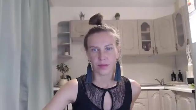 Image 2 of terrymoon Stream on Chaturbate on 20 months ago