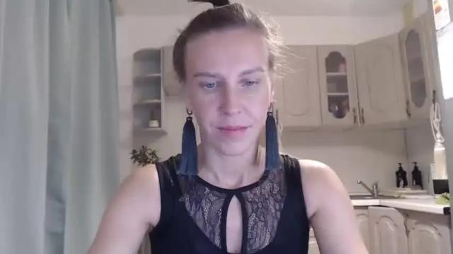 Image 3 of terrymoon Stream on Chaturbate on 20 months ago