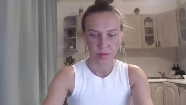Image 8 of terrymoon Stream on Chaturbate on 19 months ago