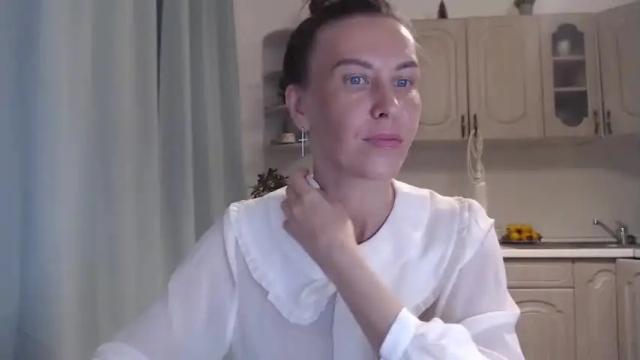 Image 2 of terrymoon Stream on Chaturbate on 23 months ago