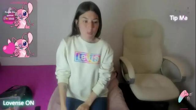Image 2 of tesa_cute Stream on Chaturbate on 1 month ago