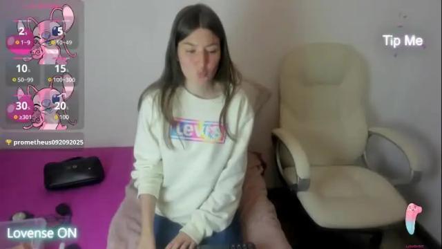 Image 7 of tesa_cute Stream on Chaturbate on 1 month ago
