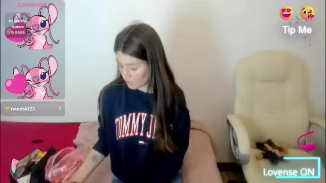 Image 2 of tesa_cute Stream on Chaturbate on 1 month ago