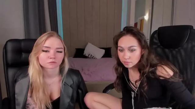 Image 2 of tessa_essa Stream on Chaturbate on 16 months ago