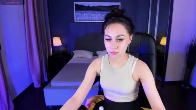 Image 7 of tessa_essa Stream on Chaturbate on 14 months ago