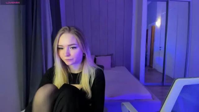 Image 8 of tessa_essa Stream on Chaturbate on 14 months ago