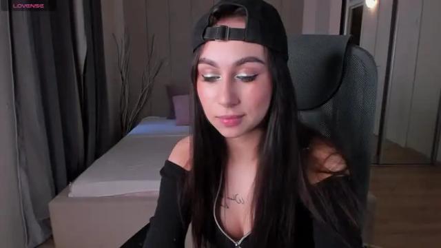 Image 2 of tessa_essa Stream on Chaturbate on 13 months ago