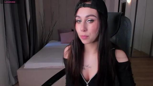 Image 4 of tessa_essa Stream on Chaturbate on 13 months ago