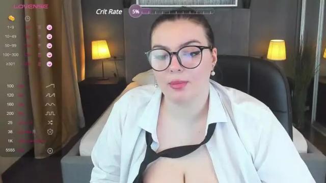 Image 8 of tessa_rogers Stream on Chaturbate on 15 months ago