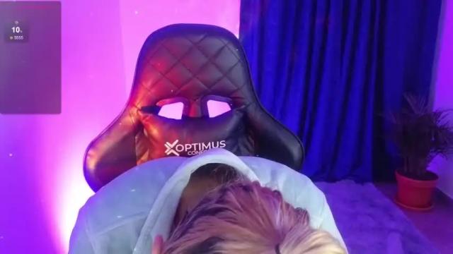 Image 2 of tessawhisnton Stream on Chaturbate on 14 months ago