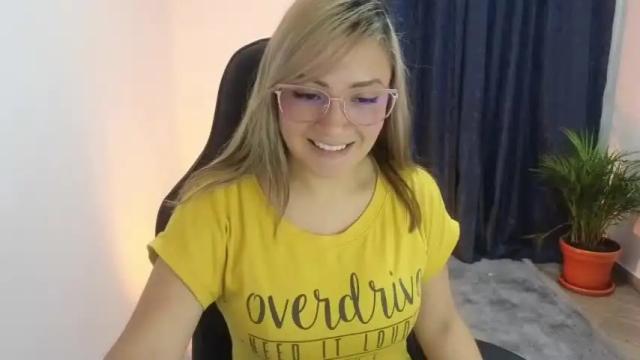 Image 10 of tessawhisnton Stream on Chaturbate on 13 months ago