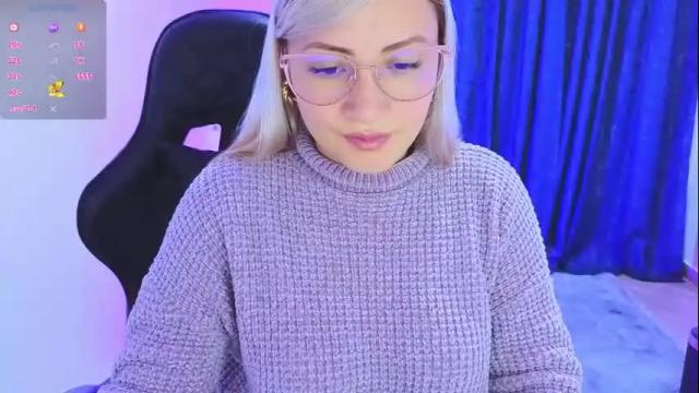 Image 4 of tessawhisnton Stream on Chaturbate on 1 month ago