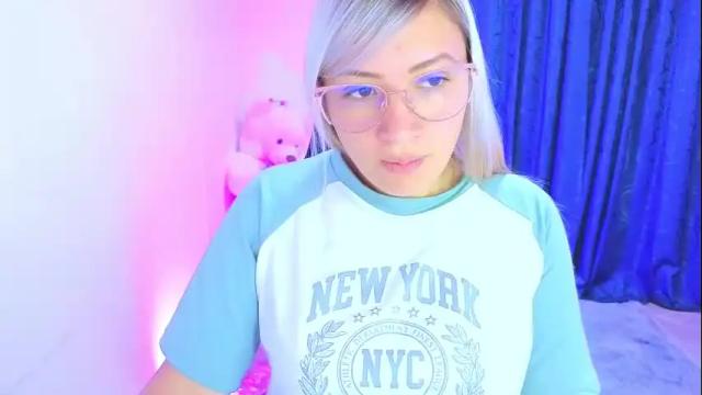 Image 3 of tessawhisnton Stream on Chaturbate on 25 days ago