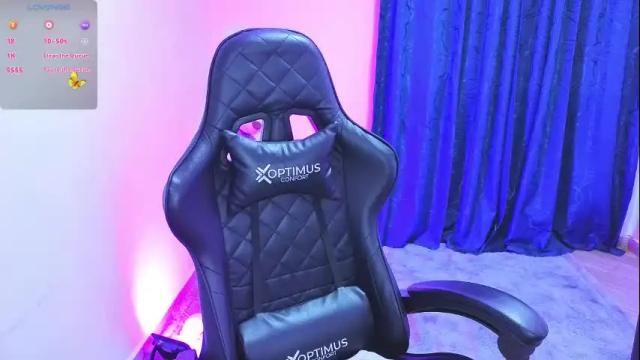 Image 12 of tessawhisnton Stream on Chaturbate on 13 days ago