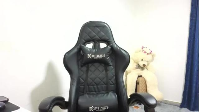 Image 2 of tessawhisnton Stream on Chaturbate on 1 month ago