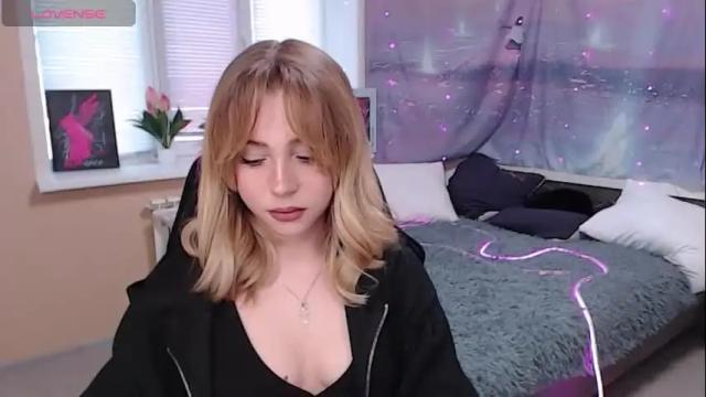 Image 6 of tessawillson Stream on Chaturbate on 6 months ago