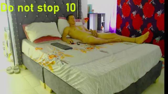 Image 2 of tessayleo_13 Stream on Chaturbate on 1 month ago