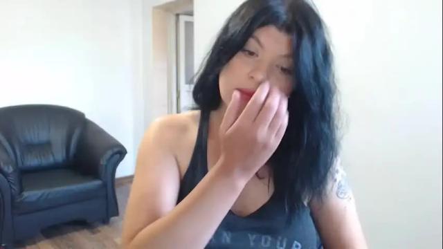 Image 3 of tessnaughty Stream on Chaturbate on 1 month ago