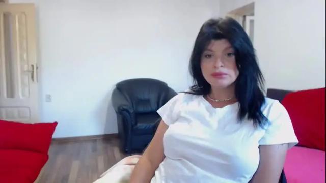 Image 11 of tessnaughty Stream on Chaturbate on 25 days ago
