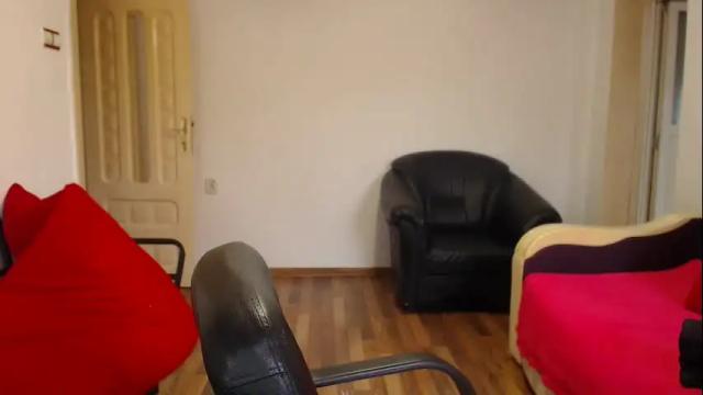 Image 3 of tessnaughty Stream on Chaturbate on 18 days ago