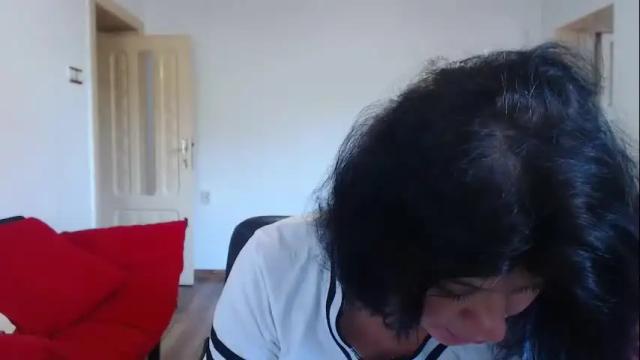 Image 10 of tessnaughty Stream on Chaturbate on 11 days ago