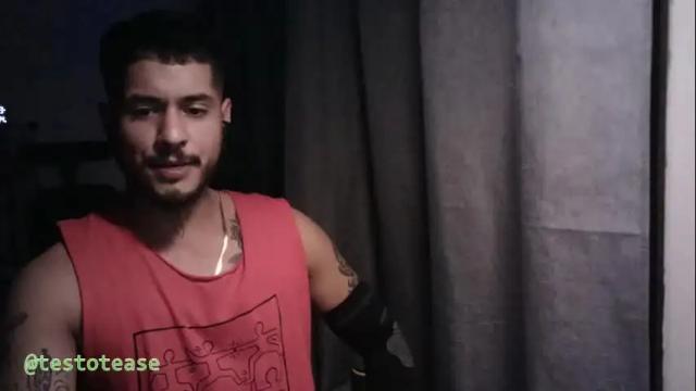 Image 3 of testotease Stream on Chaturbate on 25 days ago
