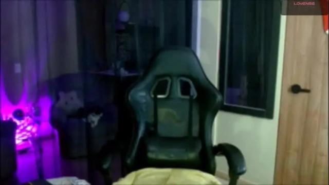 Image 2 of tevenwhiite Stream on Chaturbate on 1 month ago