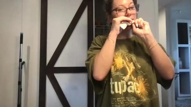 Image 3 of texas_blonde Stream on Chaturbate on 4 months ago