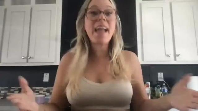 Image 8 of texas_blonde Stream on Chaturbate on 4 months ago