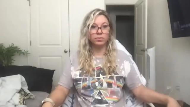 Image 11 of texas_blonde Stream on Chaturbate on 3 months ago