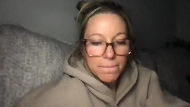 Image 3 of texas_blonde Stream on Chaturbate on 1 month ago