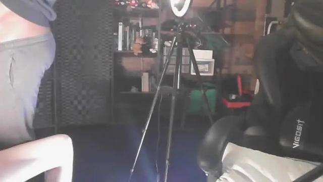 Image 12 of thadmaxxx Stream on Chaturbate on 18 months ago