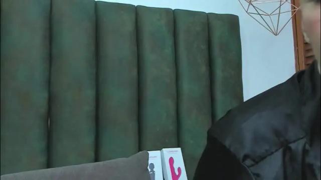 Image 4 of thailycherry Stream on Chaturbate on 1 month ago