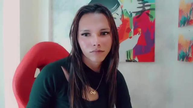 Image 12 of thaira_merlano Stream on Chaturbate on 18 months ago